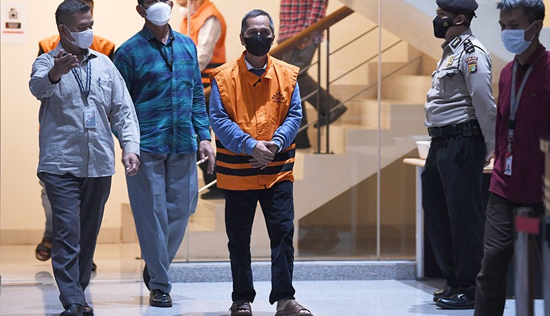 Rektor Unila Diduga Terima Suap Penerimaan Mahasiswa Baru, Barbuk Emas Rp1,4 Miliar - Bagian 2