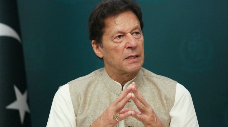 Breaking News, Mantan PM Pakistan Imran Khan Ditembak saat Pawai