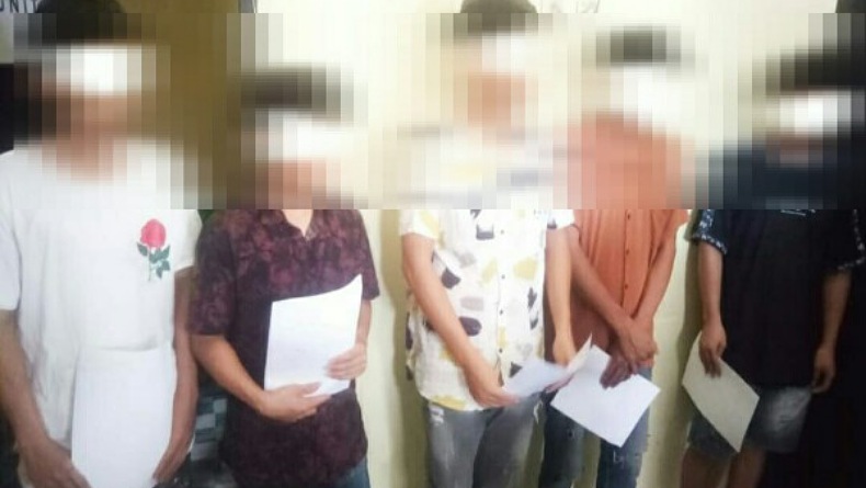 title Pria di Bolmong Tewas Dikeroyok dan Ditikam 5 Pemuda, Awalnya Cekcok usai Mabuk Pria di Bolmong Tewas Dikeroyok dan Ditikam 5 Pemuda, Awalnya Cekcok usai Mabuk