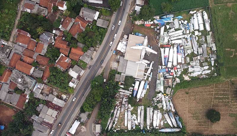 Penampakan dari Udara Penampungan Bangkai Pesawat di Bogor - Bagian 2