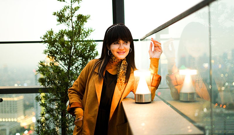 Potret Terkini Penyanyi Ita Purnamasari, Tambah Cantik pada Usia 55 Tahun - Bagian 3