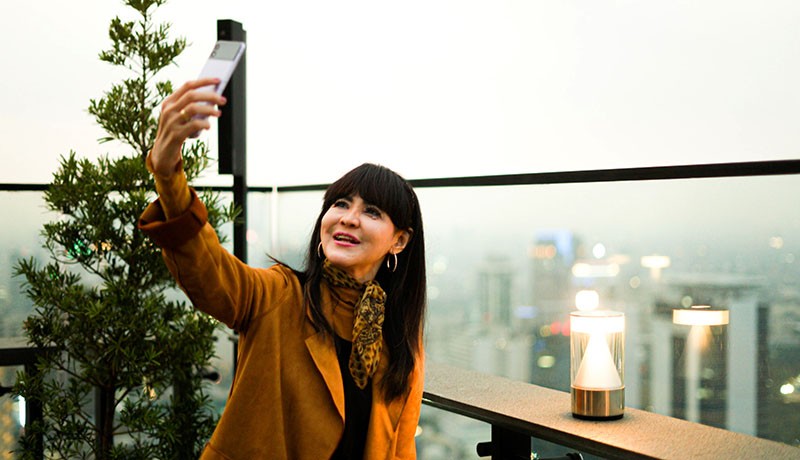 Potret Terkini Penyanyi Ita Purnamasari, Tambah Cantik pada Usia 55 Tahun - Bagian 1