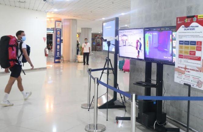 title Cegah Cacar Monyet, Bandara Ngurah Rai Bali Pasang 6 Thermo Scanner Cegah Cacar Monyet, Bandara Ngurah Rai Bali Pasang 6 Thermo Scanner