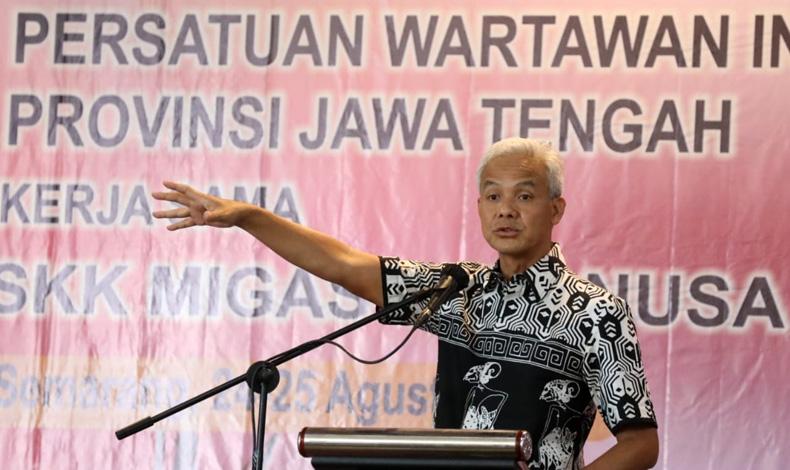 Ganjar : Warna Rumah Indonesia Itu yang Ngecat Ya Wartawan