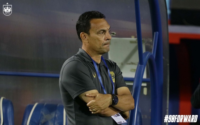 PSIS Pecat Pelatih Sergio Alexandre, Warganet: Golek sing Sangar Sisan
