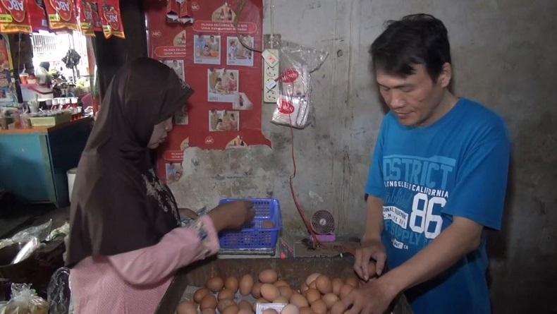 Harga Telur Ayam di Tegal Setiap Hari Naik, Pedagang dan Pembeli Mengeluh