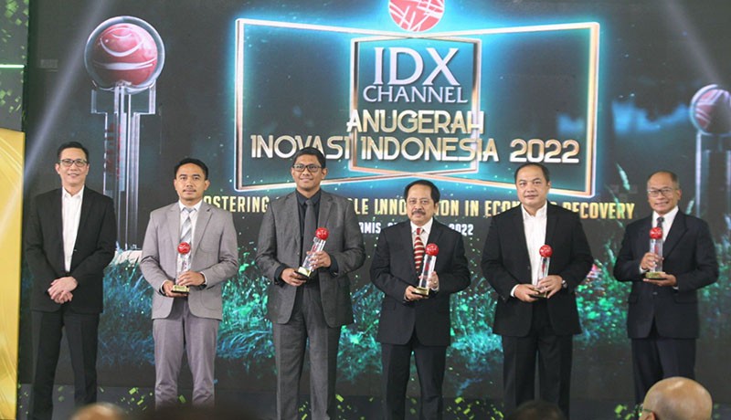 IDX Channel Berikan Penghargaan untuk Smartfren - Bagian 2
