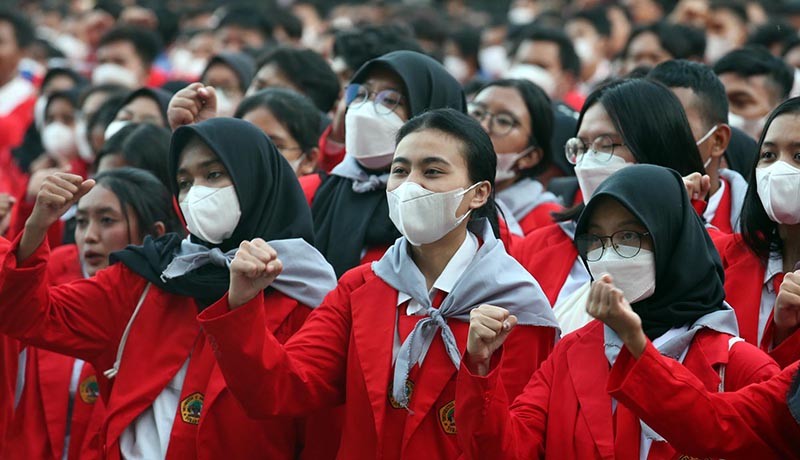 Untag Surabaya Kukuhkan 3.489 Mahasiswa Baru - Bagian 2