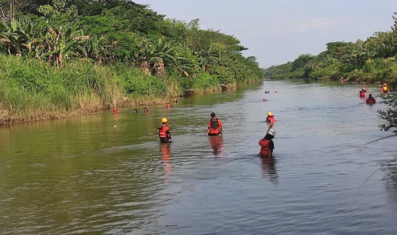 Terpeleset dari Jembatan, Remaja 13 Tahun Hilang Tenggelam di Sungai Bengawan Solo