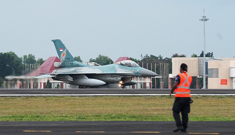 Jelang Latihan Jalak Sakti 2022, 8 Pesawat Tempur F16 Tiba di Lanud SMH Palembang - Bagian 2