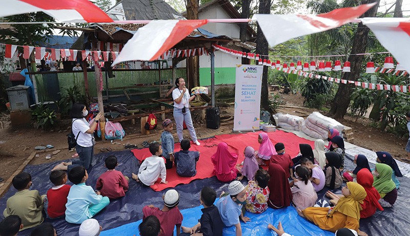 Foto MNC Peduli Bantu Sekolah Alam Alternatif Anak Jalanan - Bagian 2