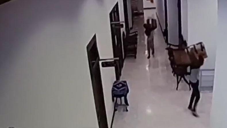 title Kronologi Aksi Pencurian Berkas Penting di Kantor Satpol PP Pati, Begini Modusnya Kronologi Aksi Pencurian Berkas Penting di Kantor Satpol PP Pati, Begini Modusnya