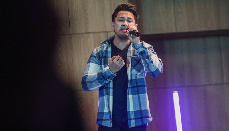 Penampilan Yogie Nandes di Intimate Showcase Sony Music - Bagian 1
