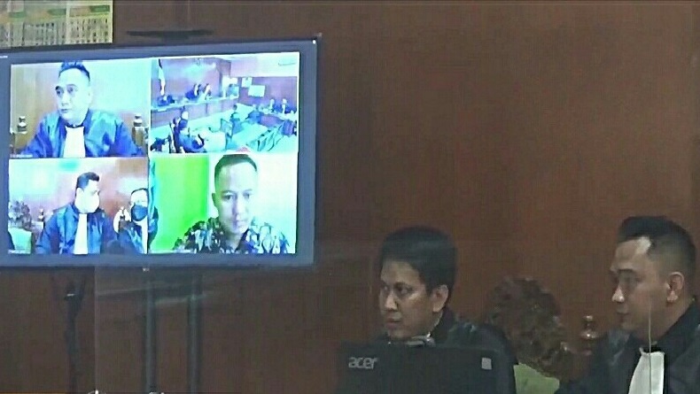 Ngaku Ikuti Arahan Doni Salmanan, 4 Saksi Rugi Puluhan-Ratusan Juta Rupiah