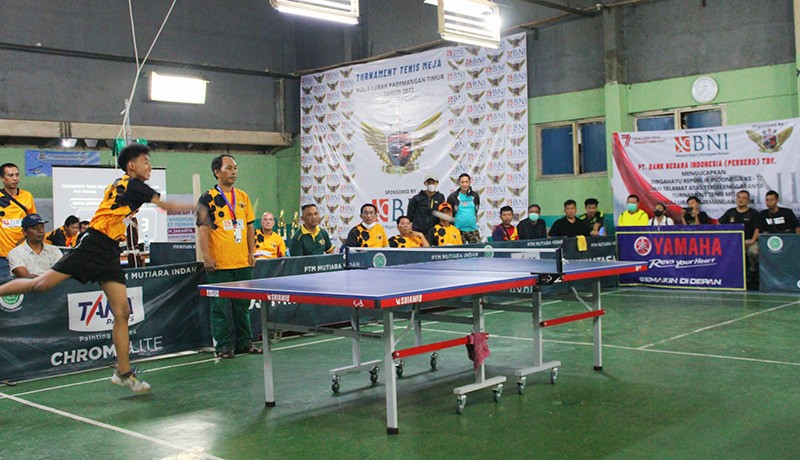 Atlet David Jacobs Ramaikan Turnamen Tenis Meja Piala Lurah Pademangan Timur - Bagian 2