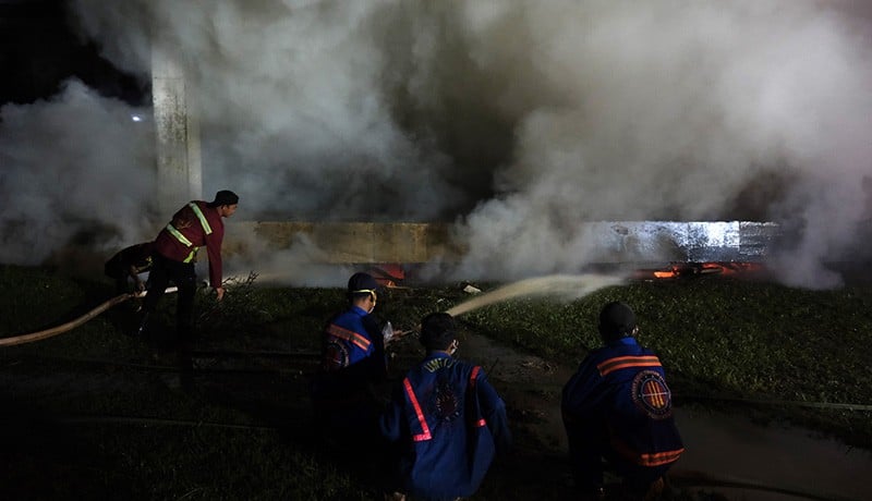 Gedung RS Universitas Tanjungpura Kebakaran Selama 13 Jam - Bagian 1