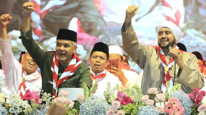 Ganjar dan Habib Syech Ajak Pramuka Jateng Kampanyekan Gerakan Jo Kawin Bocah