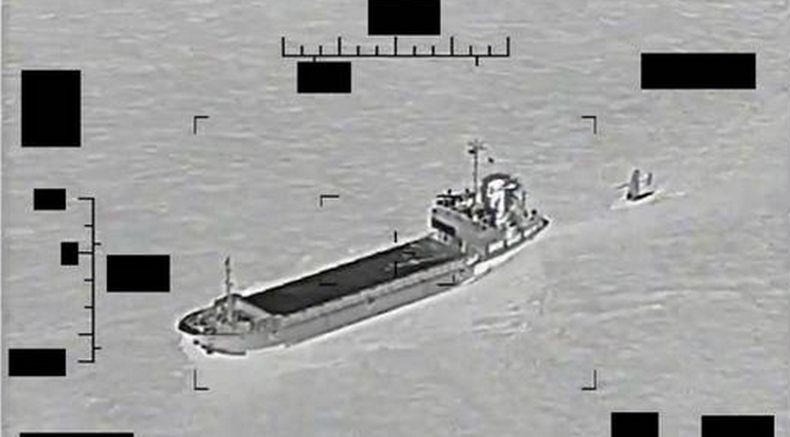 Tegang, Angkatan Laut AS Gagalkan Upaya Iran Merebut Drone Laut di Teluk Persia