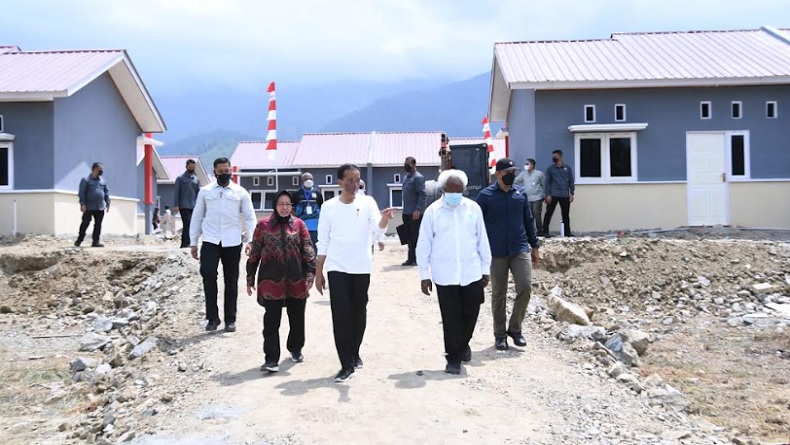 Tinjau Kawasan Rumah Sehat di Jayapura, Presiden Jokowi : Segera Bisa Ditempati