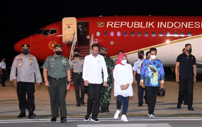 Tanggapi Daerah Otonomi Baru, Jokowi: Tanah Papua Terlalu Luas kalau hanya 2 Provinsi
