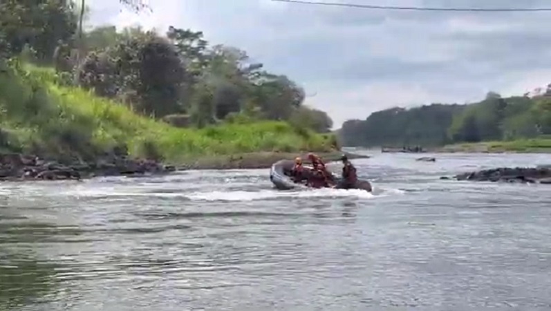 Pulang Sekolah, Pelajar SMP Blitar Hilang Tenggelam di Sungai Brantas