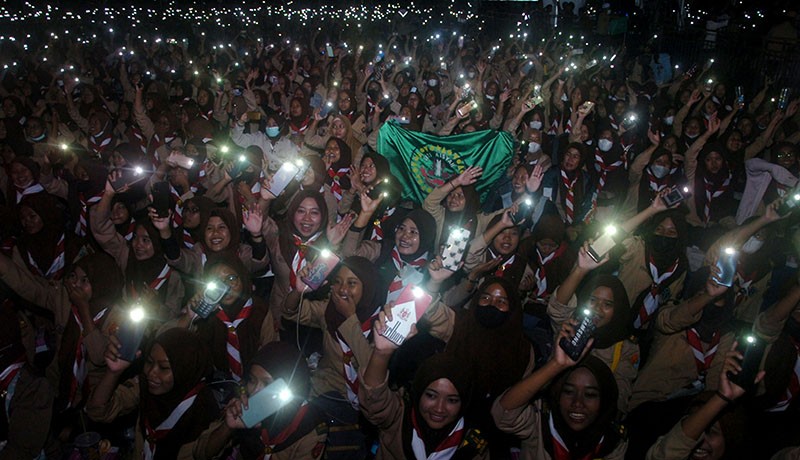 Pramuka Jateng Bersholawat Dihadiri Ganjar Pranowo dan Habib Syech bin Abdul Qadir Assegaf - Bagian 3