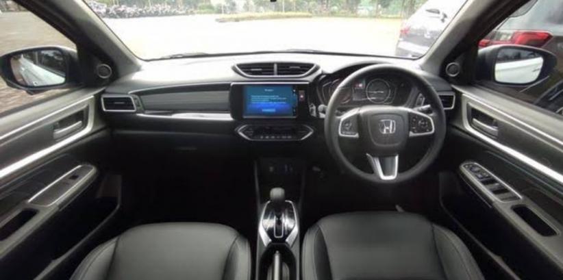 adu irit dan power veloz vs apv