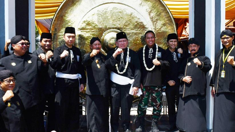 Panglima TNI dan Ketua DPD RI Hadiri Peringatan 100 Tahun Terate Emas untuk Dunia 