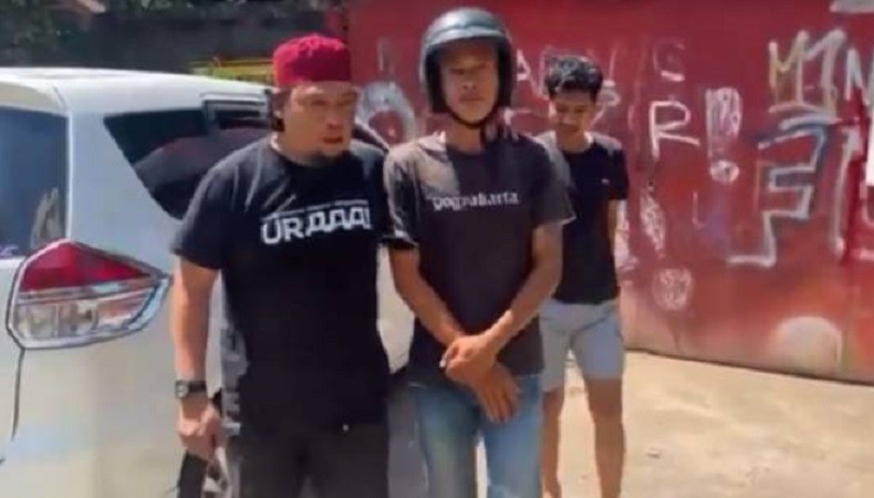 Aksi Jambretnya Viral, Pemuda di Makassar Serahkan Diri ke Polisi 