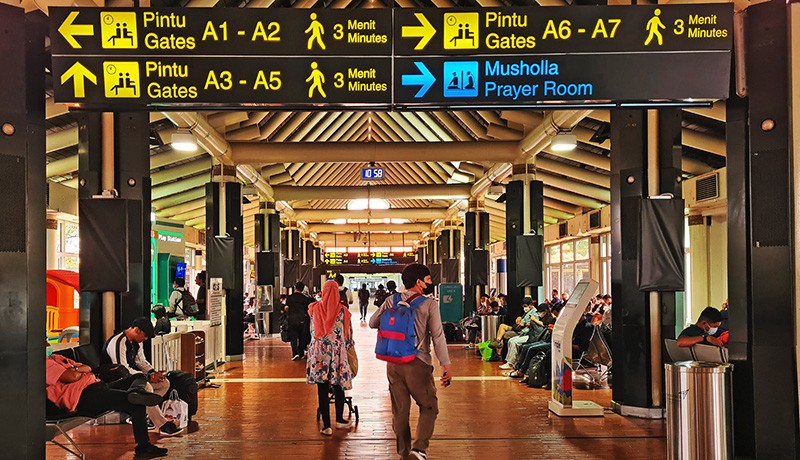 Hasil PCR Tidak Berlaku, Naik Pesawat Rute Domestik Wajib Vaksin Dosis Ketiga - Bagian 1