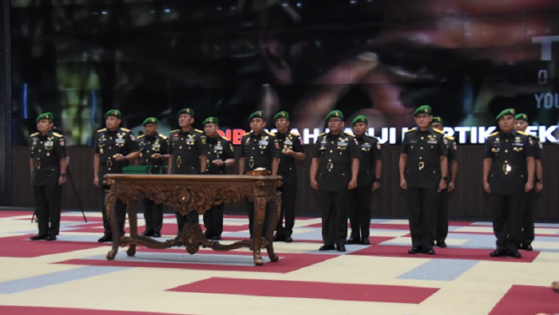 KSAD Pimpin Sertijab 7 Jabatan Strategis TNI AD, Simak Detailnya