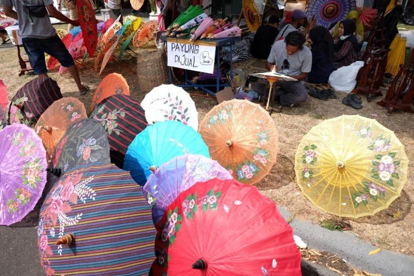 Potret Festival Payung Indonesia di Keraton Mangkunegaran Solo - Bagian 1