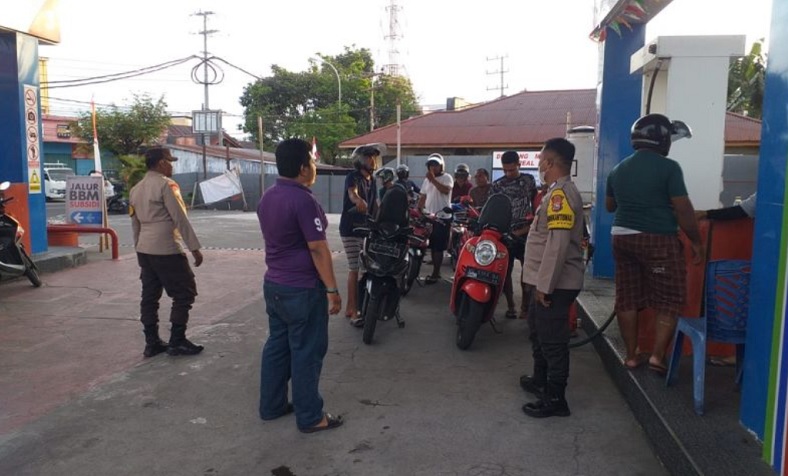 Harga BBM Naik, Seluruh SPBU di Ternate Dijaga Ketat Polisi