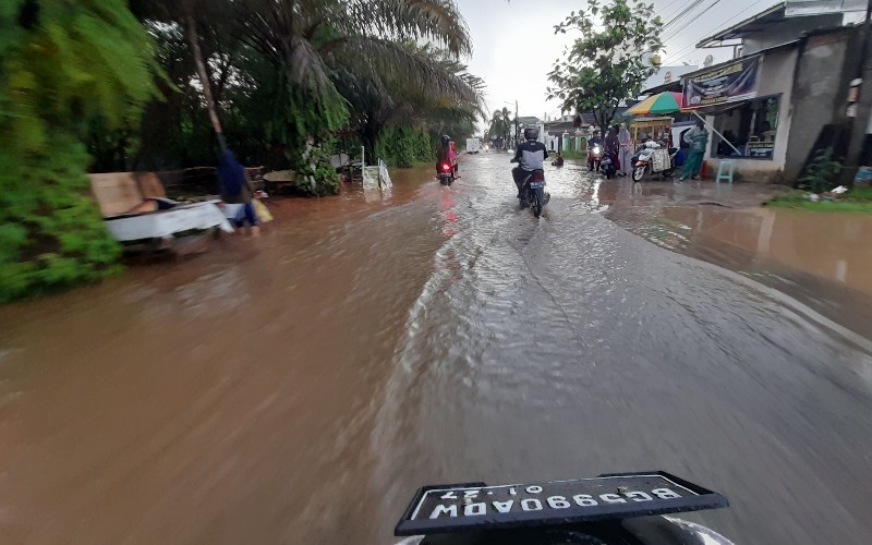 Waspada, Banjir Mulai Terjadi, BNPB: Musim Hujan datang Lebih Awal 