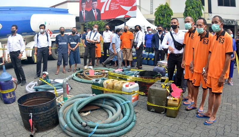 Cari Untung Harga BBM Naik, Sebanyak 81,9 Ton Solar dan 3,2 Ton Pertalite Ditimbun - Bagian 3