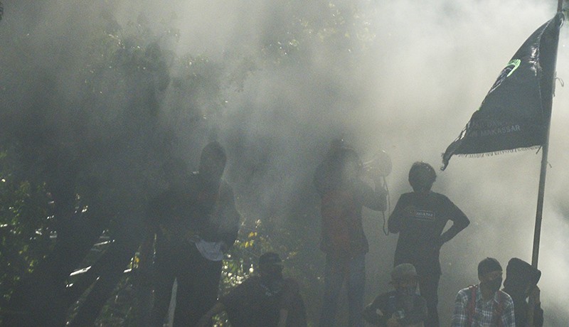 Aksi Tolak Kenaikan Harga BBM Terus Berlanjut di Sejumlah Daerah - Bagian 2