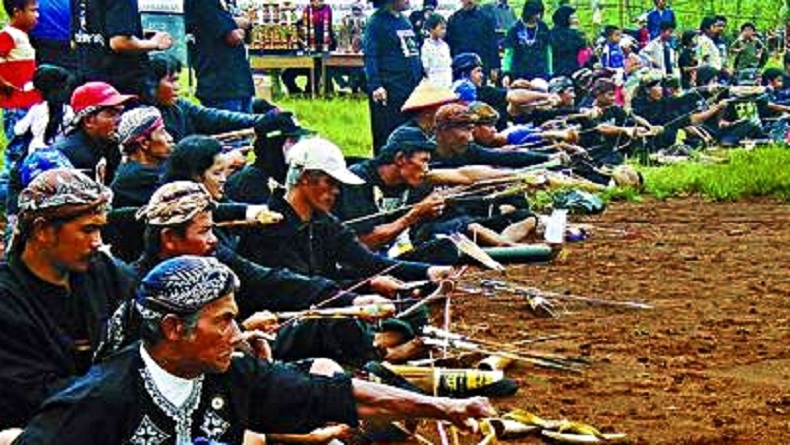 Tradisi Panah Kasumedangan, Permainan Seru Cetak Poin Terbanyak Bidik Patung Dasamuka