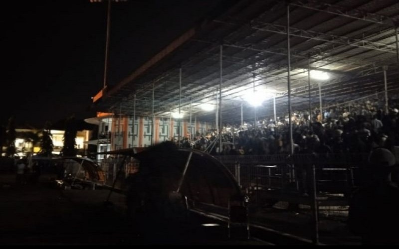 title PSMS Medan Kecewa Laga Lawan Persiraja Gagal gegara Lampu Stadion Padam PSMS Medan Kecewa Laga Lawan Persiraja Gagal gegara Lampu Stadion Padam