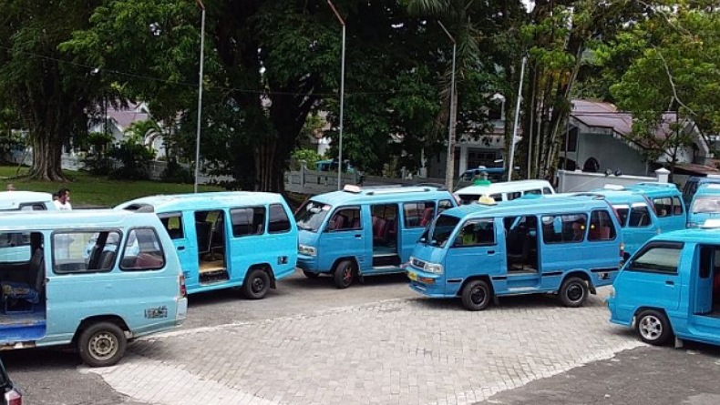 Tarif Angkutan Kota di Sangihe Naik jadi Rp6.500 Dampak Harga BBM