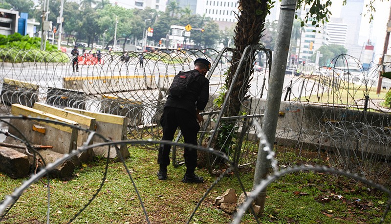 Cegah Pengunjuk Rasa, Akses Menuju Istana Negara Dipasang Kawat Berduri - Bagian 2