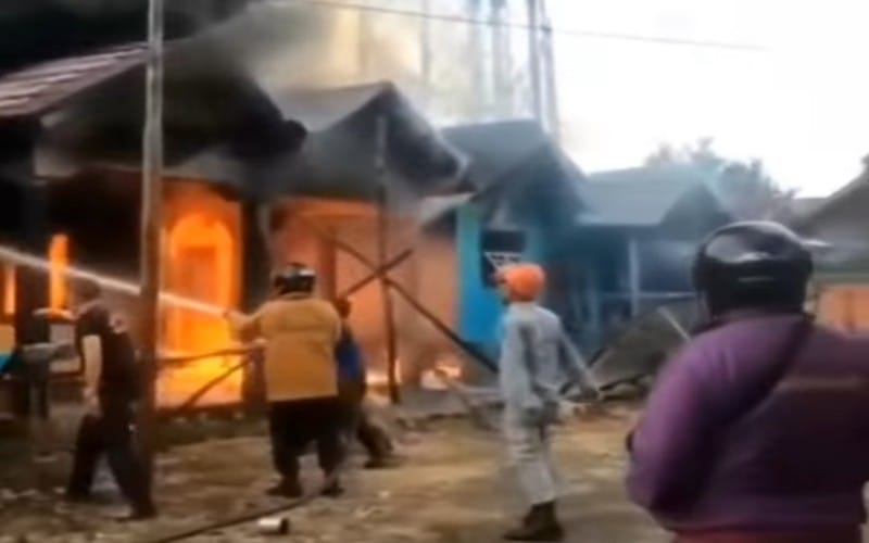  Kebakaran Hebat di Lubuklinggau, Seorang Pria Jadi Korban 