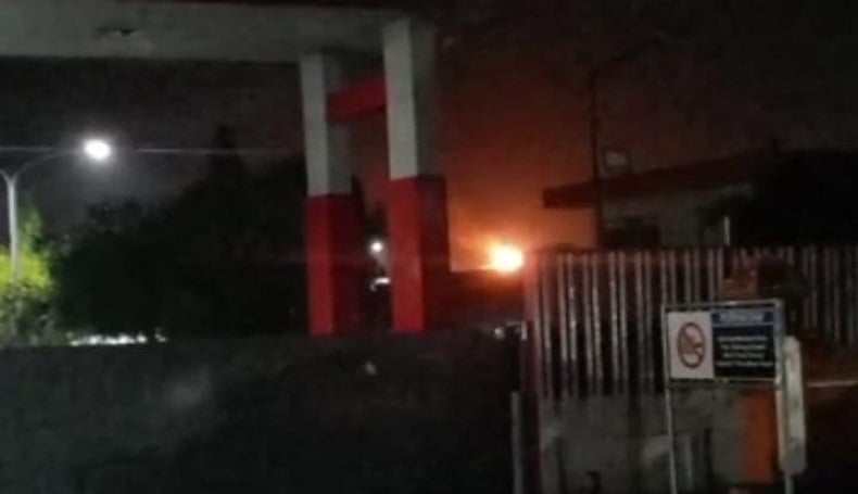 Tangki BBM Di Balongan Indramayu Terbakar Hebat, Pertamina Pastikan ...