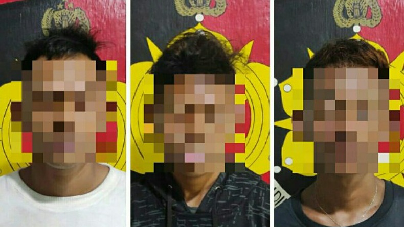 title Kedapatan Bawa Sajam Dalam Kendaraan, 3 Pria Ini Ditangkap Polres Bitung Kedapatan Bawa Sajam Dalam Kendaraan, 3 Pria Ini Ditangkap Polres Bitung
