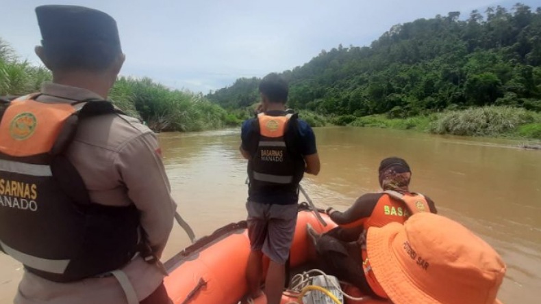 Tim SAR Cari Warga Hanyut di Sungai Desa Pangkusa Bolaang Mongondow Utara