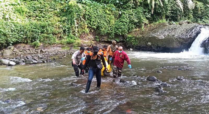  Wonosobo Gempar, Mayat Perempuan Telanjang Ditemukan Mengapung di Sungai Serayu