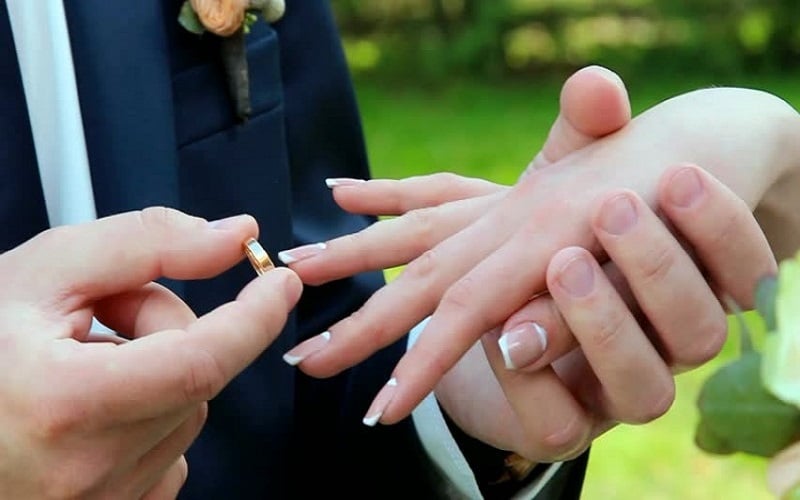 Dijuluki Poligami Abad Ini, Pria Ini Menikah Lagi Setiap Punya Masalah 