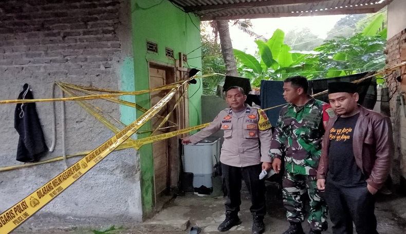 title Pegawai Pabrik Tahu di Garut Tewas Tak Wajar, Keluar Darah dari Telinga dan Mulut Pegawai Pabrik Tahu di Garut Tewas Tak Wajar, Keluar Darah dari Telinga dan Mulut
