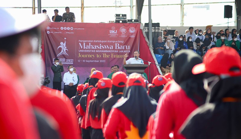 Di Hadapan Ribuan Mahasiswa, Zulhas Tekankan Persaingan Global Siapkan Intelektual dan Spiritual - Bagian 3