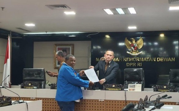 Effendi Simbolon Dilaporkan ke MKD gegara Singgung Hubungan KSAD dan Panglima TNI