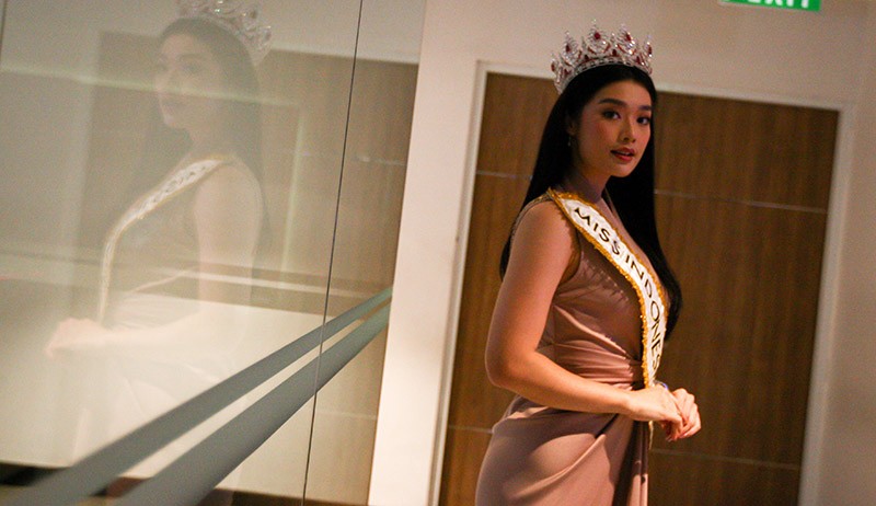 Potret Carla Yules Peraih Gelar Miss Indonesia dan Miss World Asia 2021 - Bagian 3